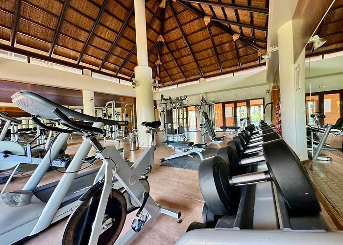 Piso De Lujo Golf Y Playa 埃斯特波纳