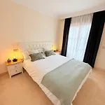 Piso De Lujo Golf Y Playa Estepona